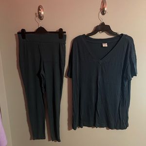 Soma Sunday Short Sleeve V-Neck Set Size M